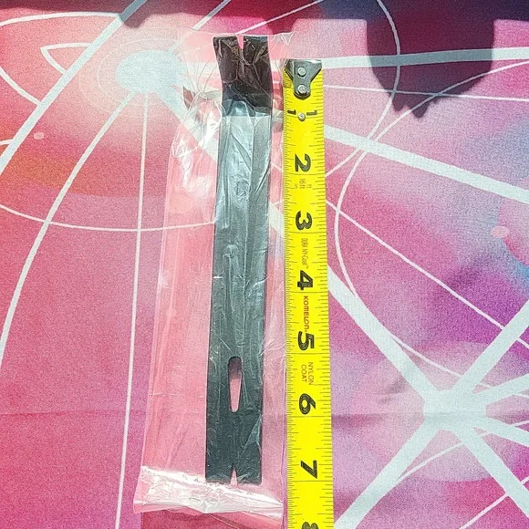 Man Crate FREE w/ bundle mini crowbar - Picture 6 of 8